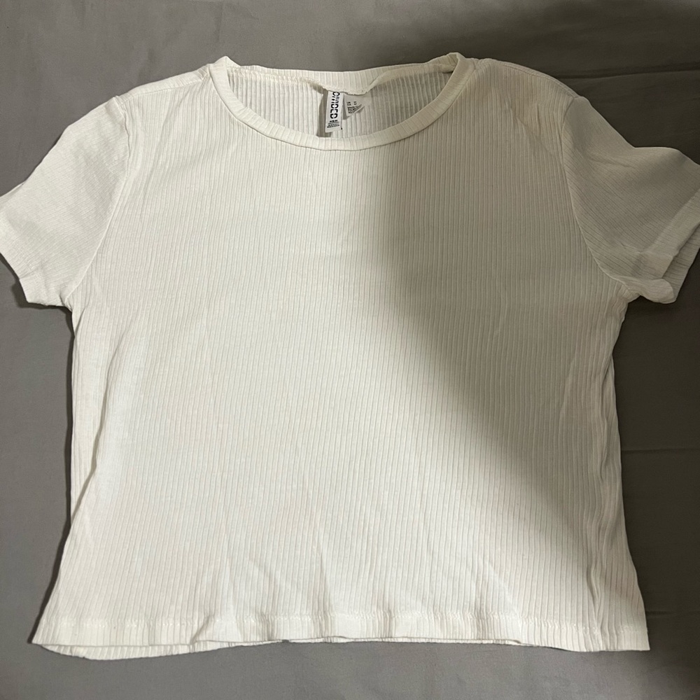 H & M white crop top